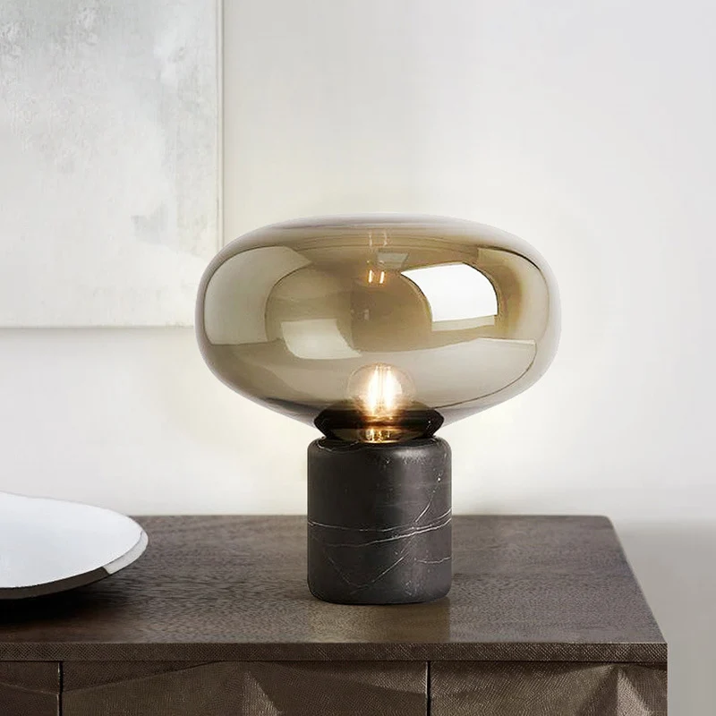 Elegante Glastischlampe mit Marmorbasis