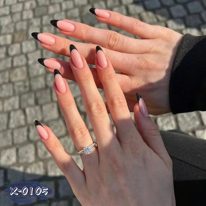 Elegante Stiletto Gel Nagelkunst
