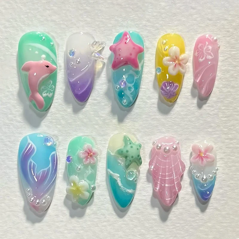 Romantisches Kuss-inspiriertes Press-On Nagelkunstset
