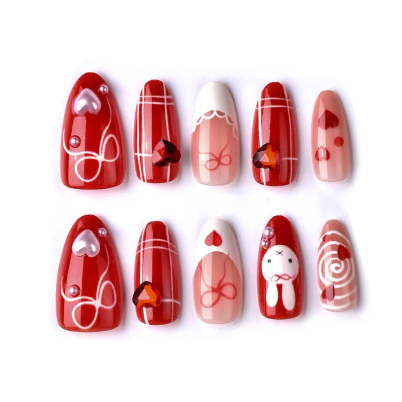 Romantisches Herz-Themen Press-On Nagelset