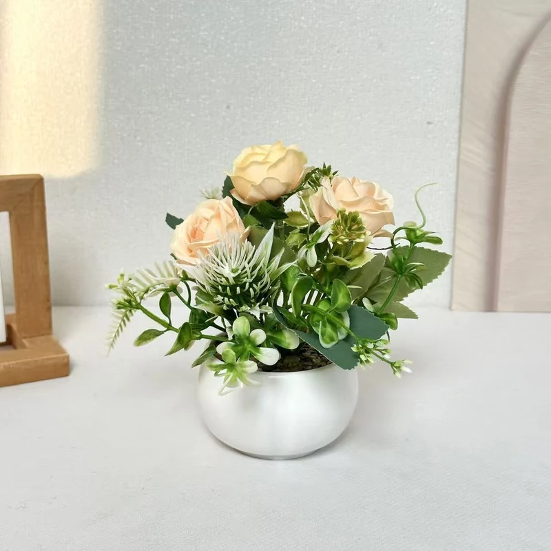 Dekorative Miniatur Blumenarrangement