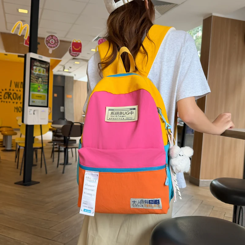 Bunter Multi-Fach-Rucksack Karnz