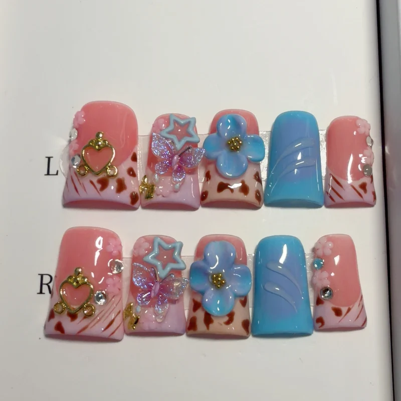 Künstlerische dekorative Press-On-Nagelspitzen