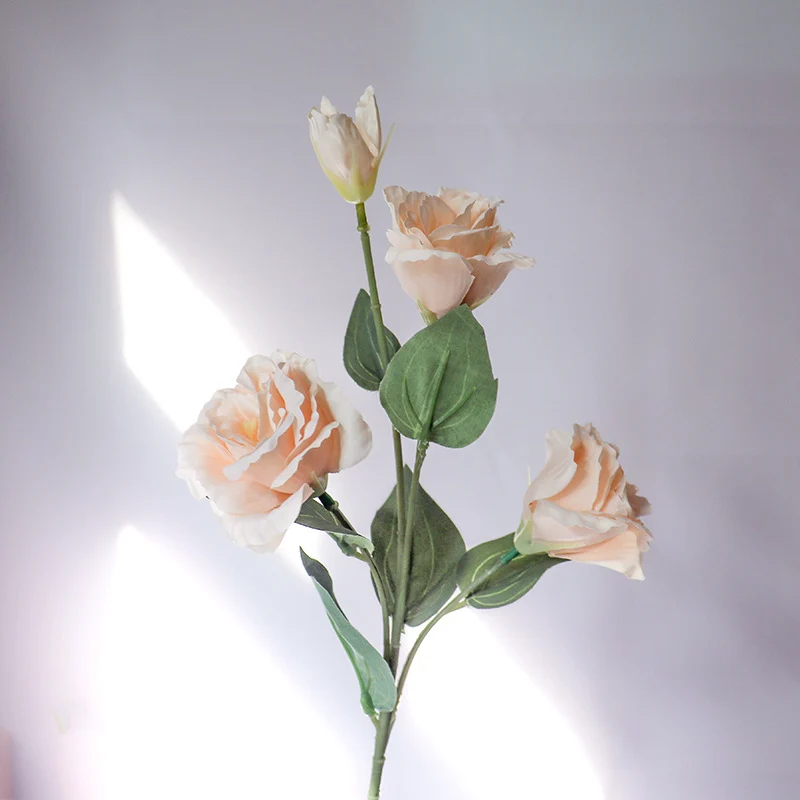 Realistische Kunstblumenstängel