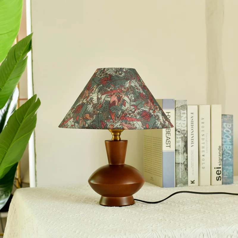 Blumenmuster Tischlampe
