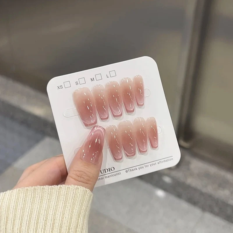Natürliche Press-On Nagel-Kit
