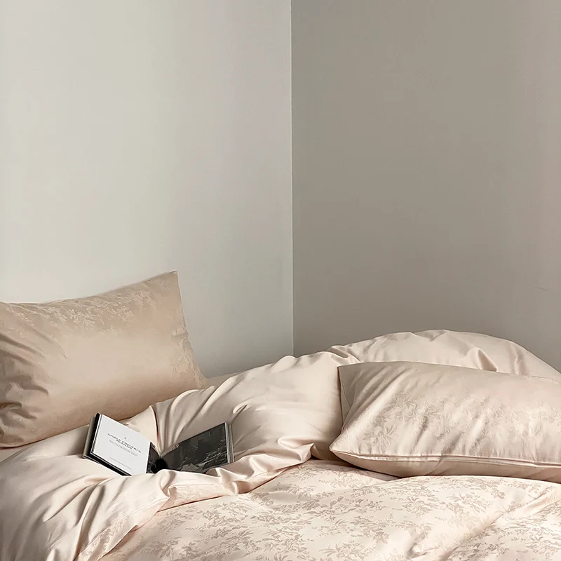 Premium-Satin-Bettwäschegarnitur mit geprägtem Monstera-Blattrelief und knitterarmem Finish