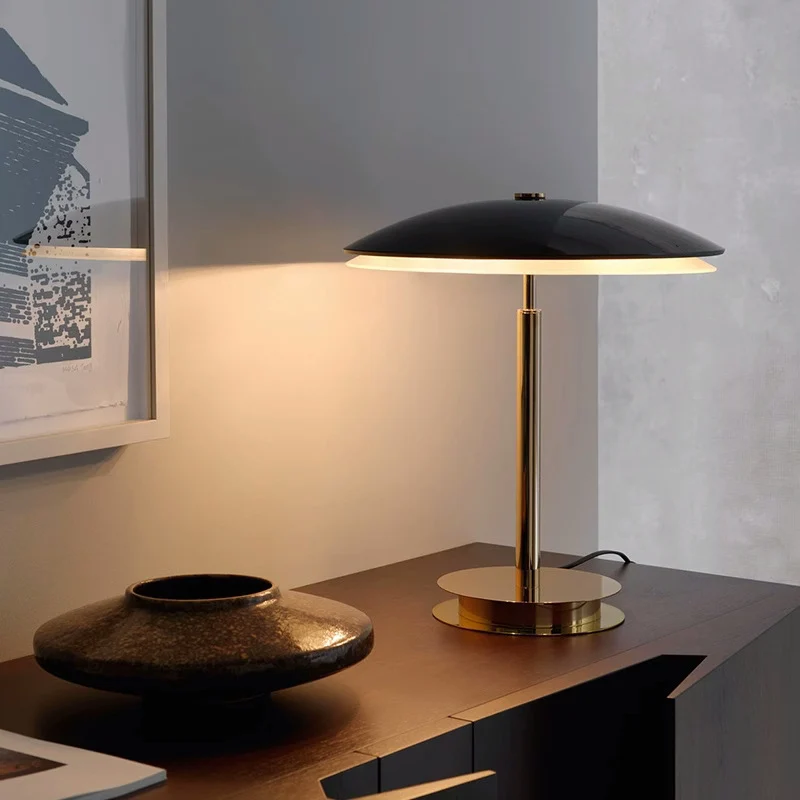 Moderne Minimalistische Tischlampe