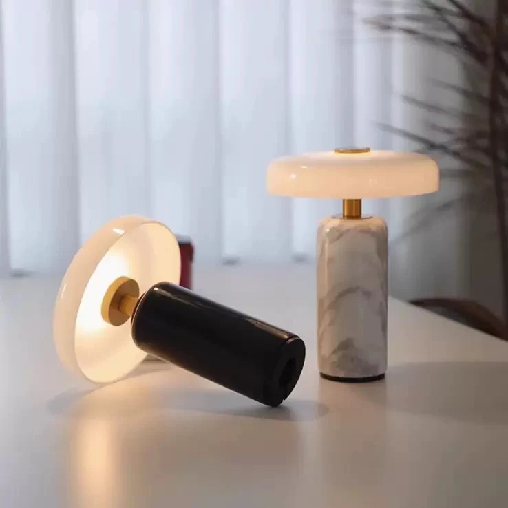 Dekorative Tischlampe