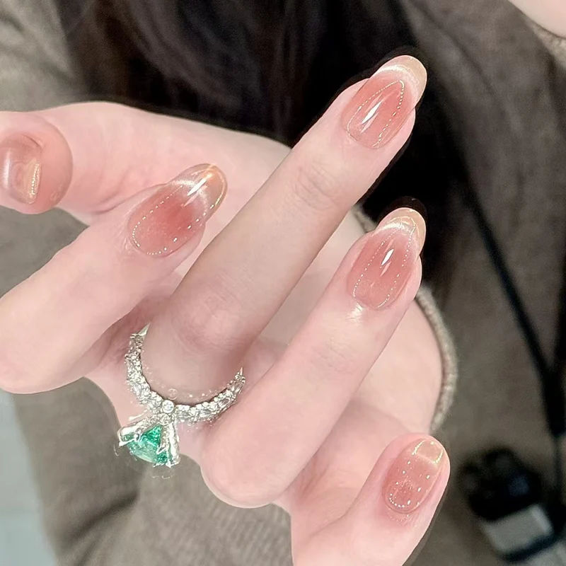 Elegante Ombre Stiletto Nagelverlängerungen