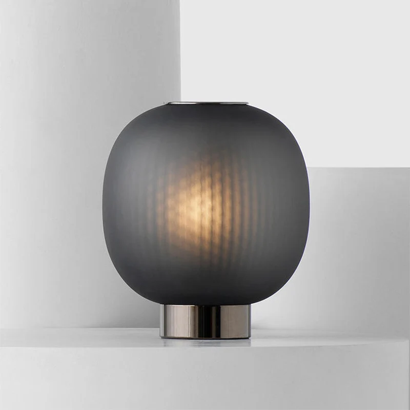 Elegante Frosted Glass Tischlampe
