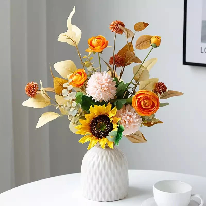 Elegante künstliche Blumenanordnung