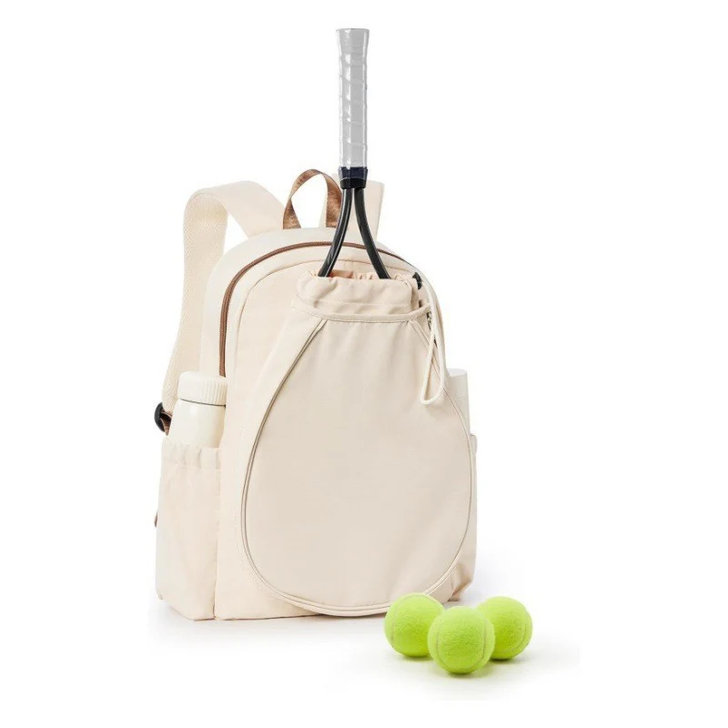 Sportlicher Tennisrucksack mit speziell geformten Fächern für Schläger und Getränke Skanto
