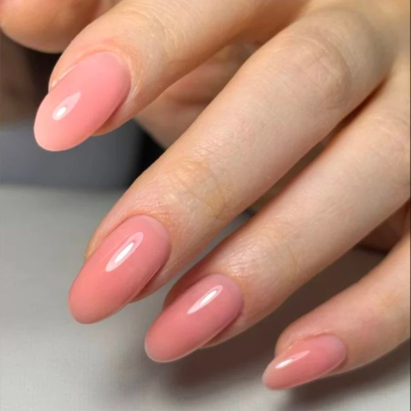Elegante Gel-Nagelverstärkungen