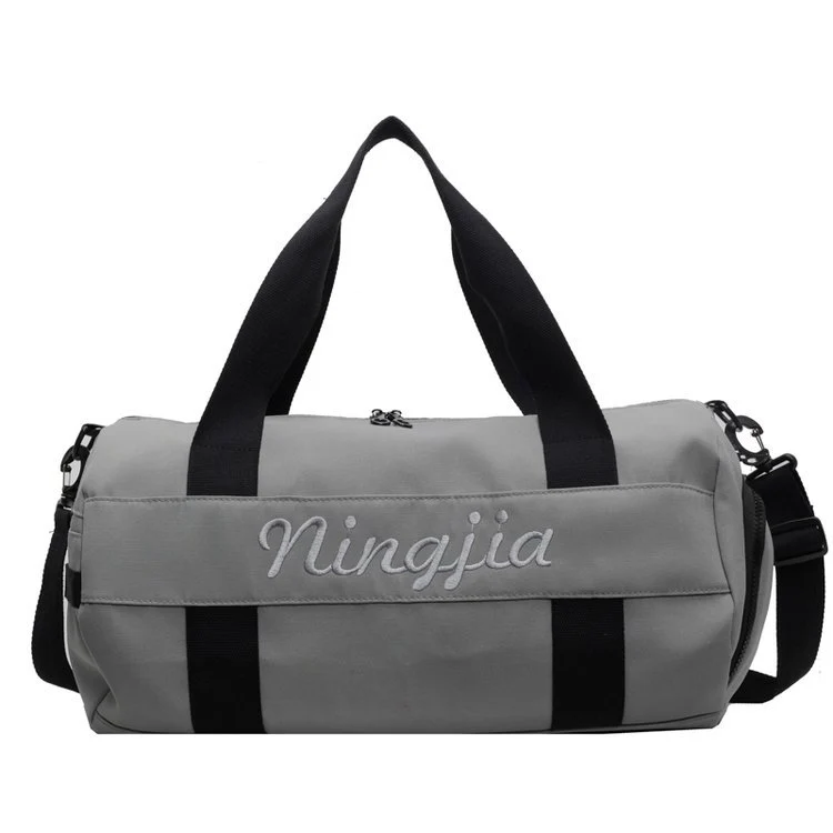 Stylische kompakte Sportduffel Brehn