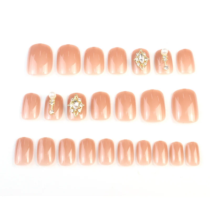 Elegantes Dekoratives Press-On Nagelset