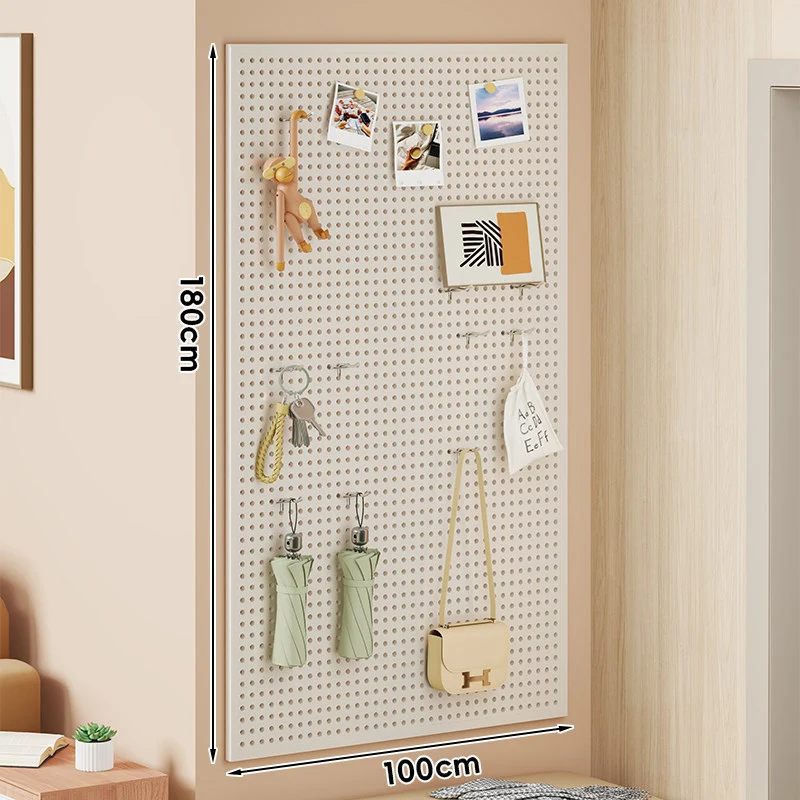 Wandmontiertes Lochplatten-Organisationspaneel mit modularen Haken