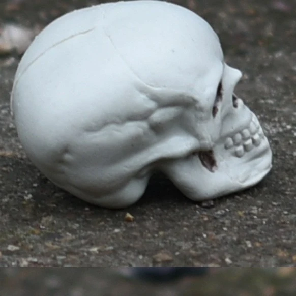 Dekorative Mini-Schädel-Figur Brehn
