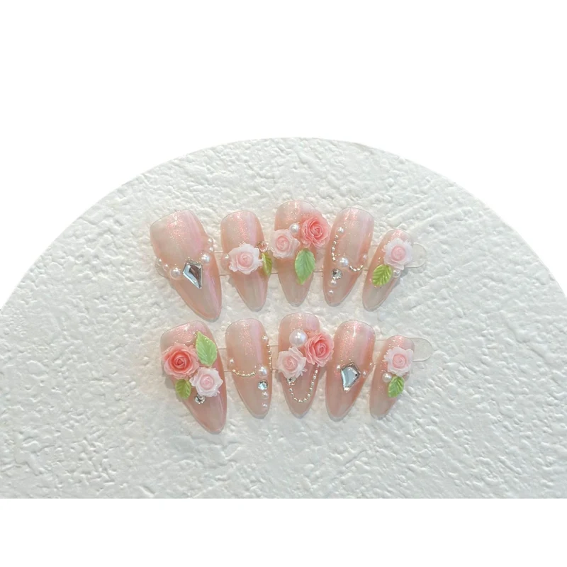 Blumenverzierte Press-On-Nagelset