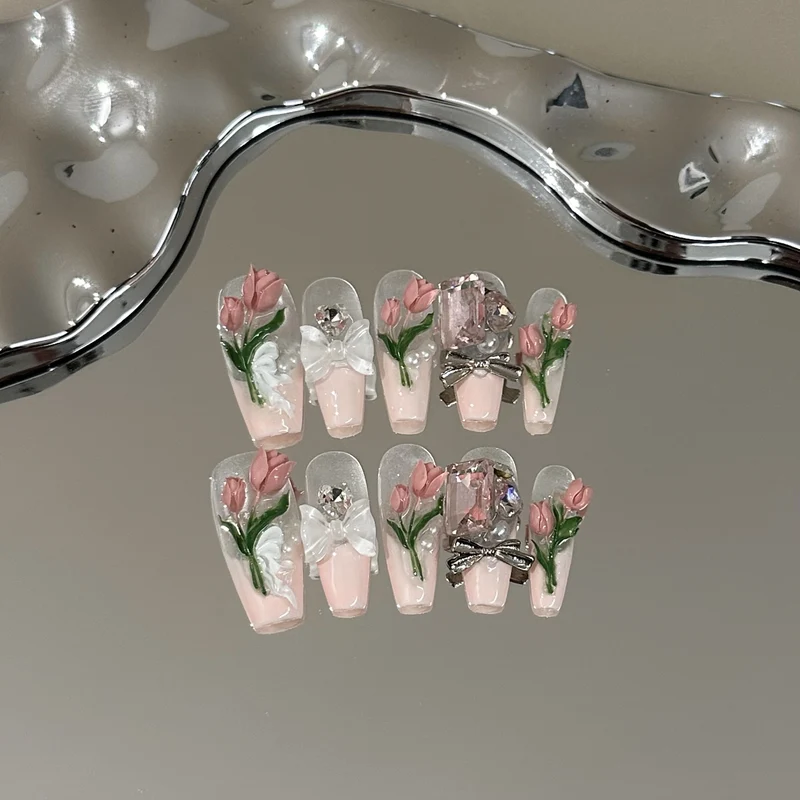 Florale Artisan Press-On Nagelkunst