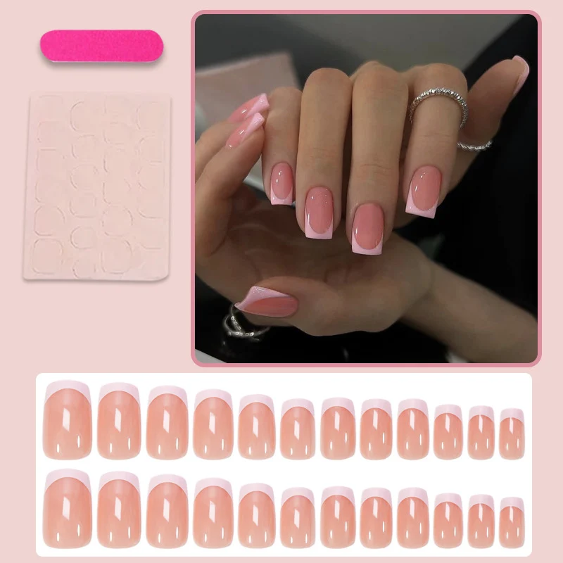 Kunstnagelset mit elegantem French-Tipp und funkelnden Akzenten Brehn