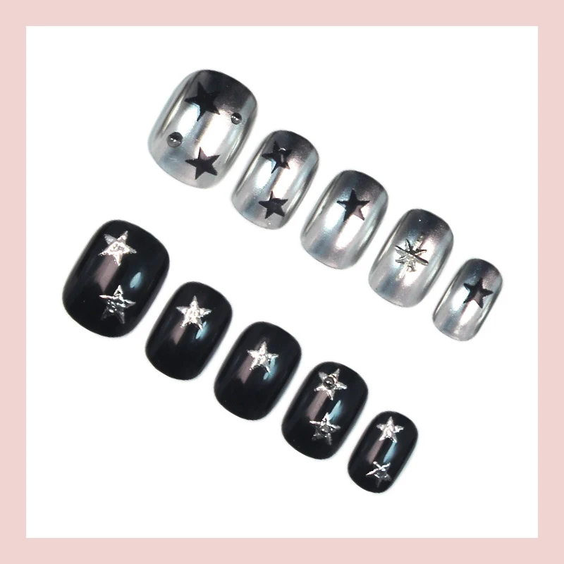 Kunstnagelset mit elegantem Design und gleitenden Dekoren Brehn