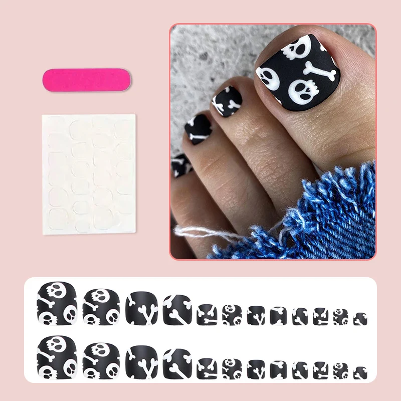 Kunstnagelset mit einzigartigen Spukmotiven Brehn