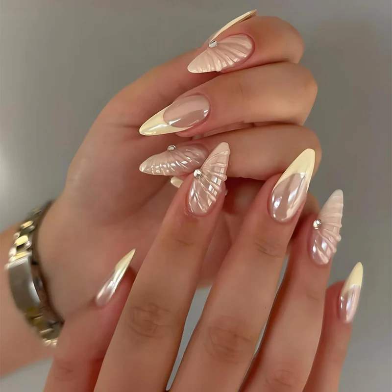 Kunstnagelset mit einzigartigen Muschel-Designs Brehn