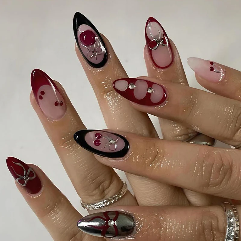 Kunstnagelset mit einzigartigen Designs Brehn