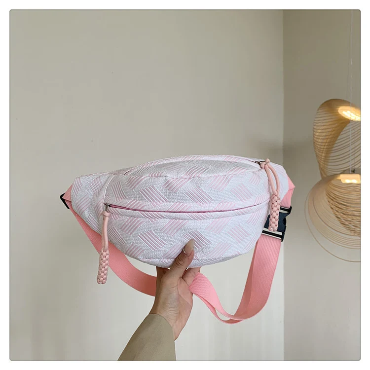 Stylische gemusterte Gürteltasche