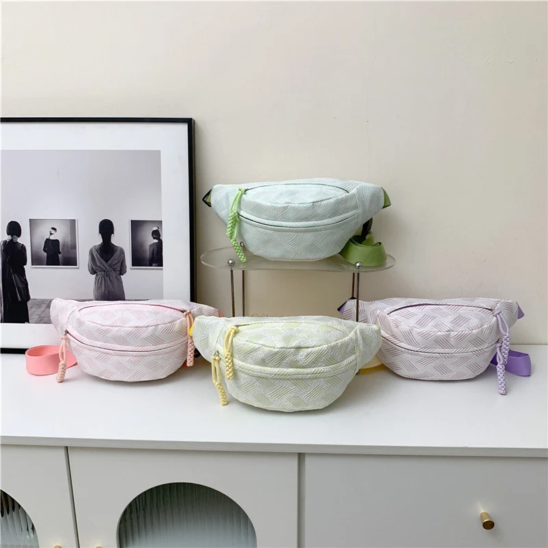 Stylische gemusterte Gürteltasche