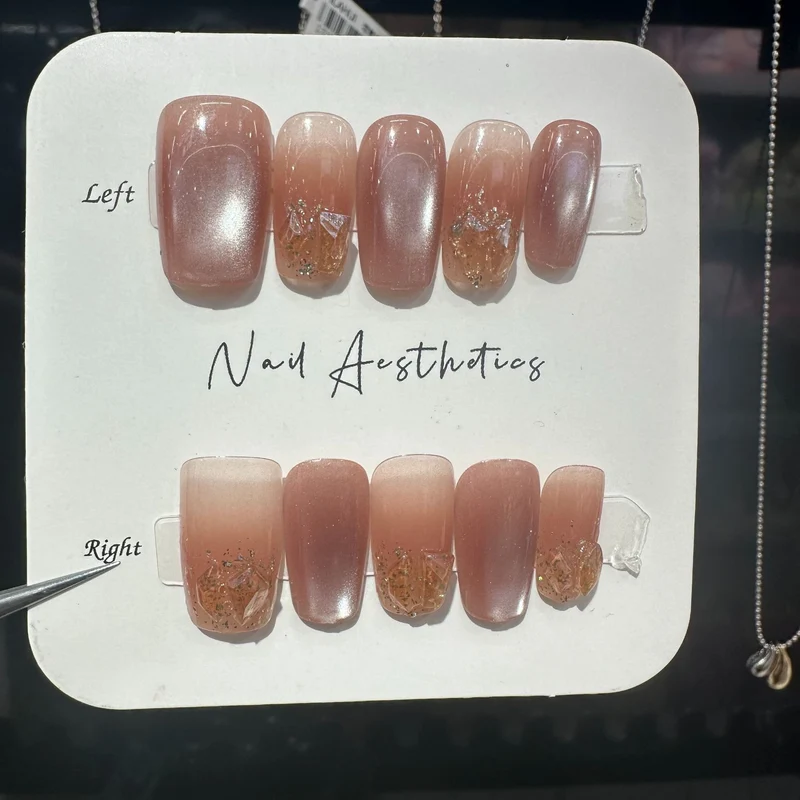 Ästhetisches Press-On Nagelset Brehn