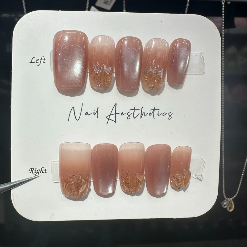 Ästhetisches Press-On Nagelset Brehn