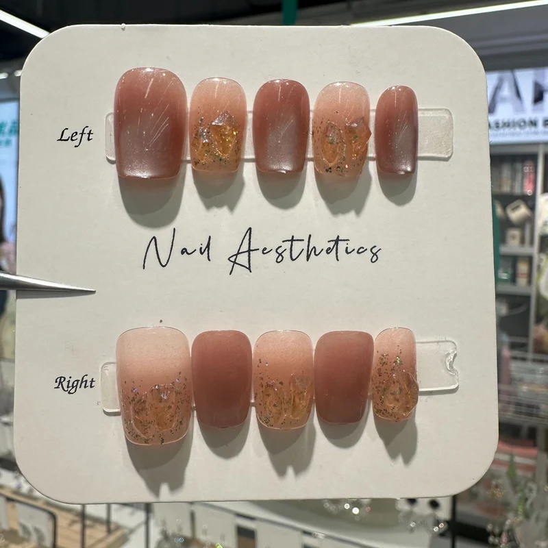 Ästhetisches Press-On Nagelset Brehn
