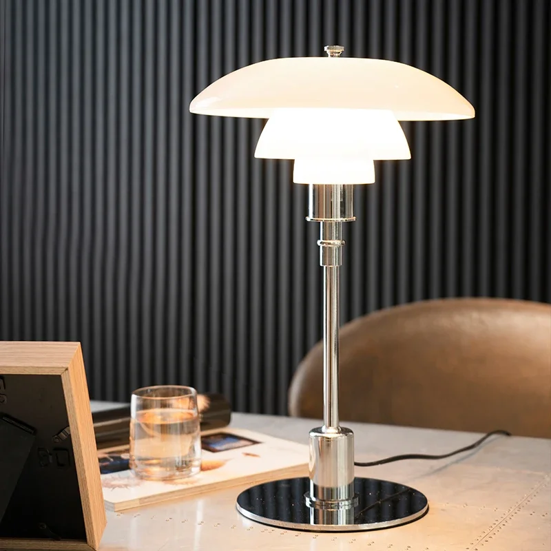 Nordische Glas-Schreibtischlampe – Minimalistische LED-Schreibtischbeleuchtung, modern & elegant, ideal für Büro & Wohnzimmer | Skanto