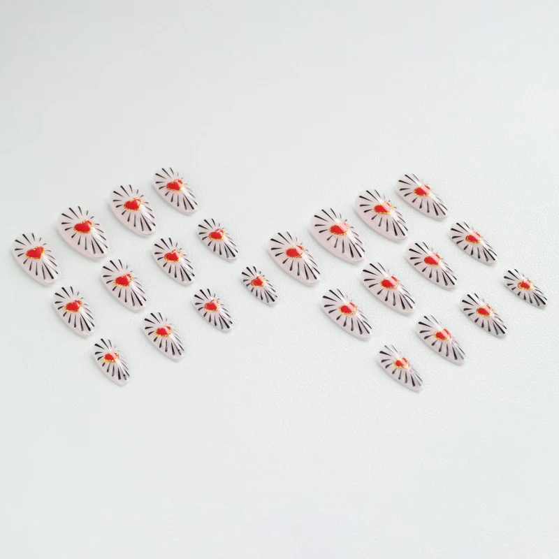 Herz Design Nagelkunst