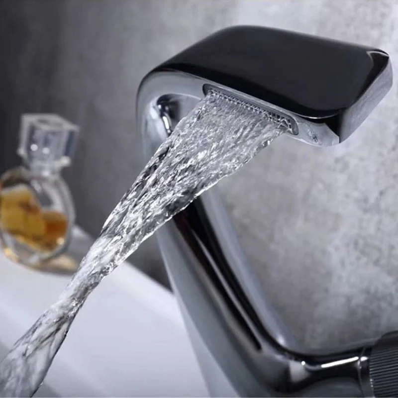 Skanto | Moderne Badarmatur – Stilvolle Chromarmatur