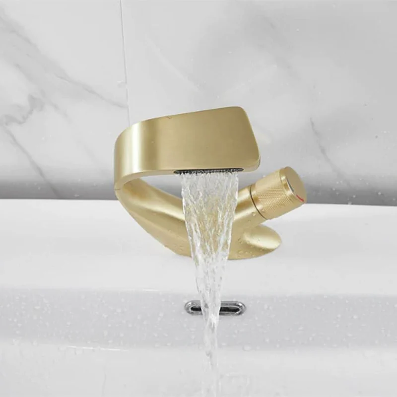 Skanto | Moderne Badarmatur – Stilvolle Chromarmatur