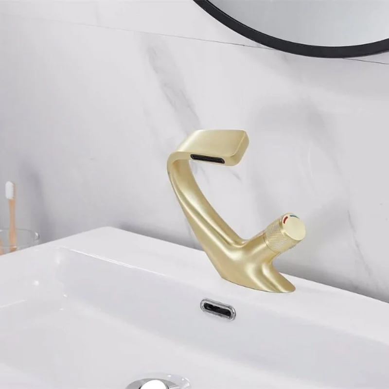 Skanto | Moderne Badarmatur – Stilvolle Chromarmatur